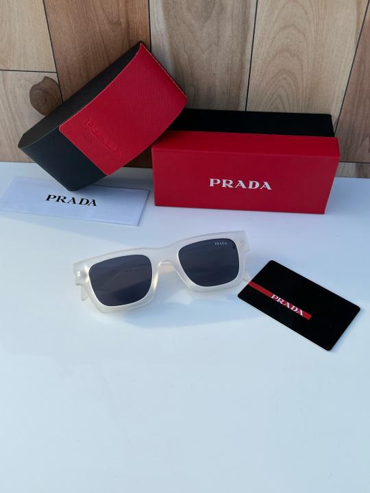 prad_a_11_white_black