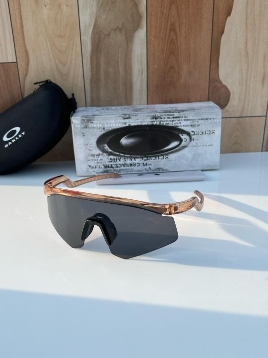 oakl_ey_4929__peach_black