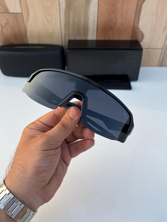 pum_a_4943_full_black