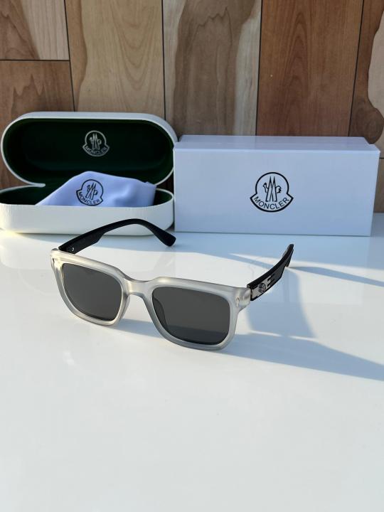 moncl_er_7507_grey_black