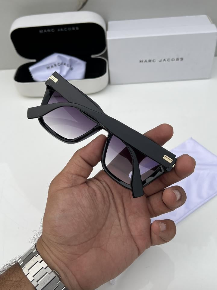 Ma_rc_jaco_bs_1002_black_shaded