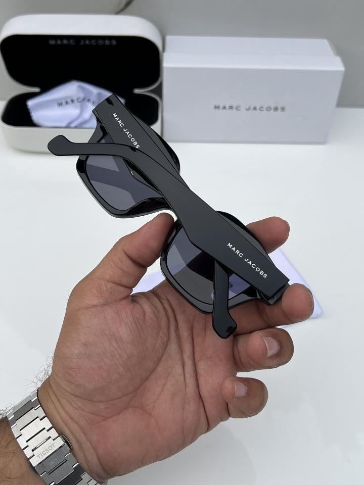 Mar_c_jacobs_3751_black