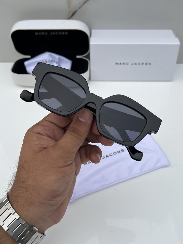 Mar_c_jacobs_3751_black