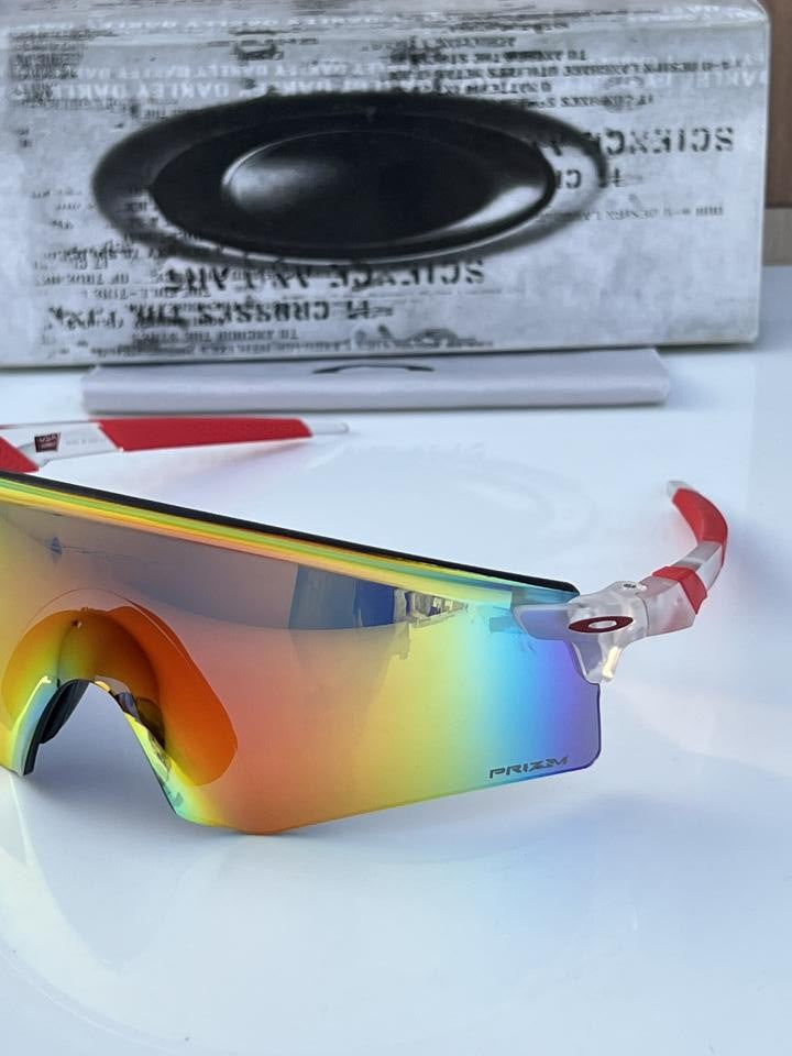 Oakl_ey_9471_white_red