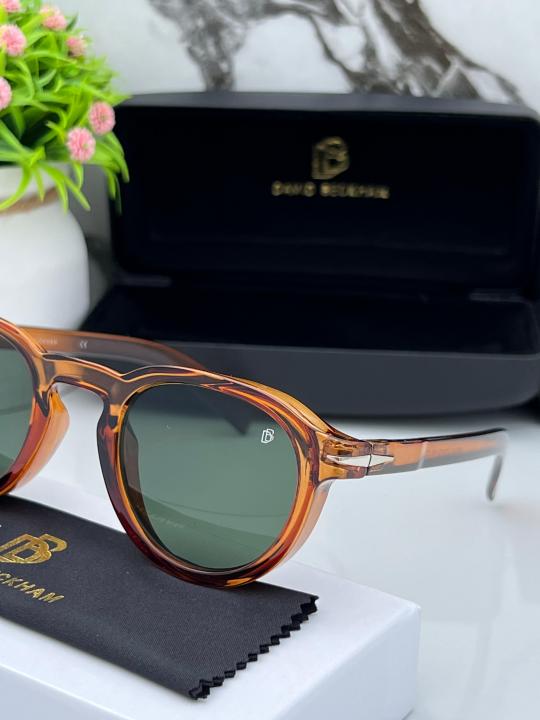 Davi_d_beckham_round_brown_green