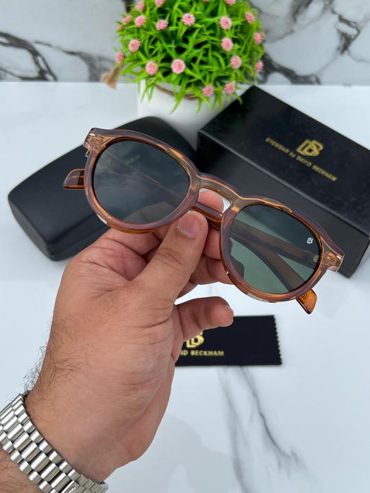 Davi_d_beckham_round_brown_green